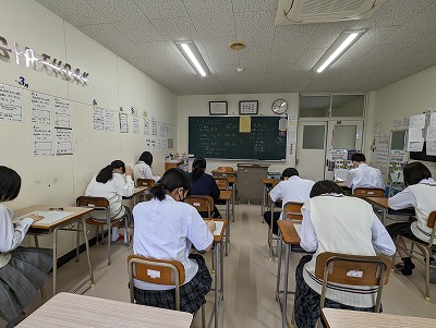 2 日章学園 鹿児島城西高等学校