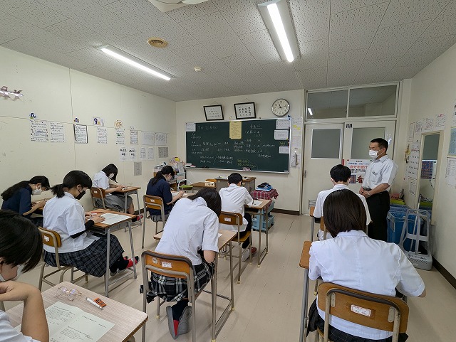 2 日章学園 鹿児島城西高等学校