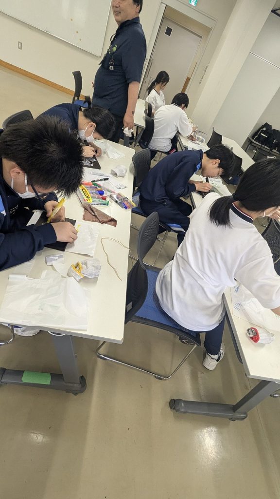 27 日章学園 鹿児島城西高等学校