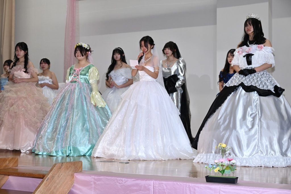 ファッションデザイン科 保護者への感謝の集い 4 DSC 1817 日章学園 鹿児島城西高等学校