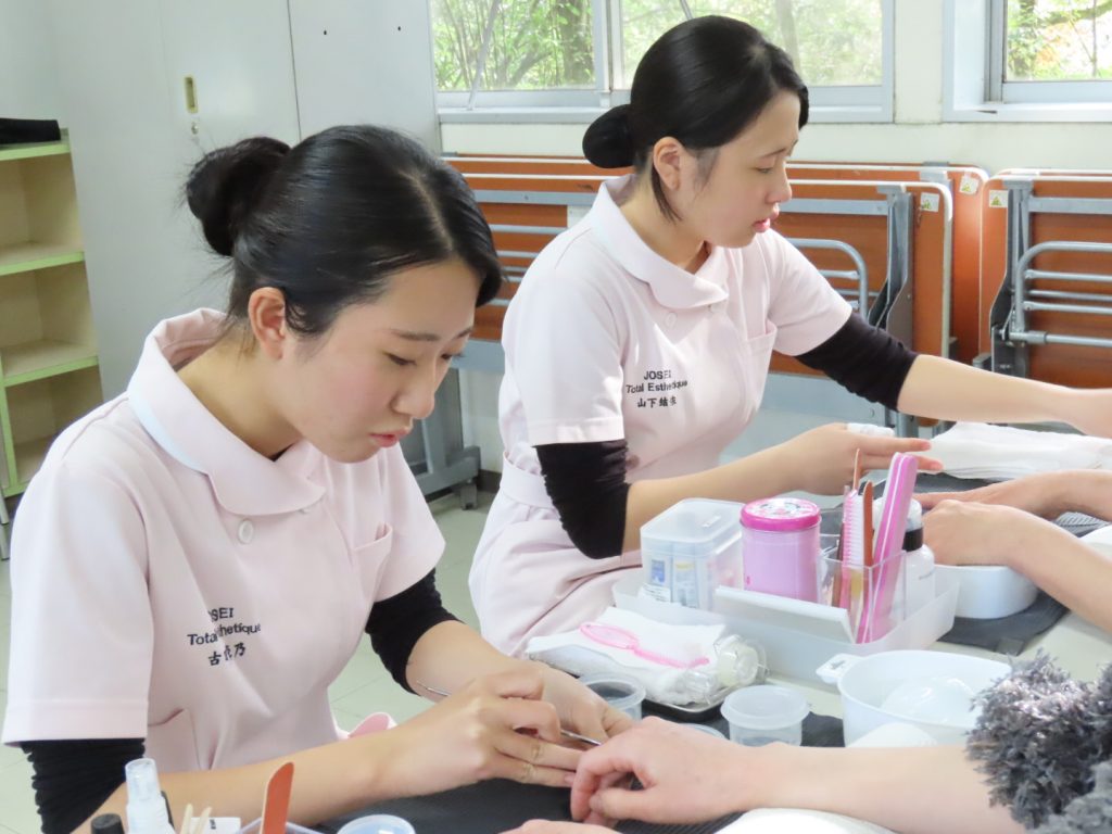 感謝のビューティーサロン 3 IMG 1064 日章学園 鹿児島城西高等学校