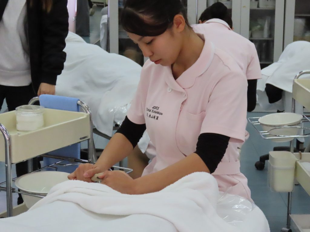 感謝のビューティーサロン 1 IMG 1071 日章学園 鹿児島城西高等学校