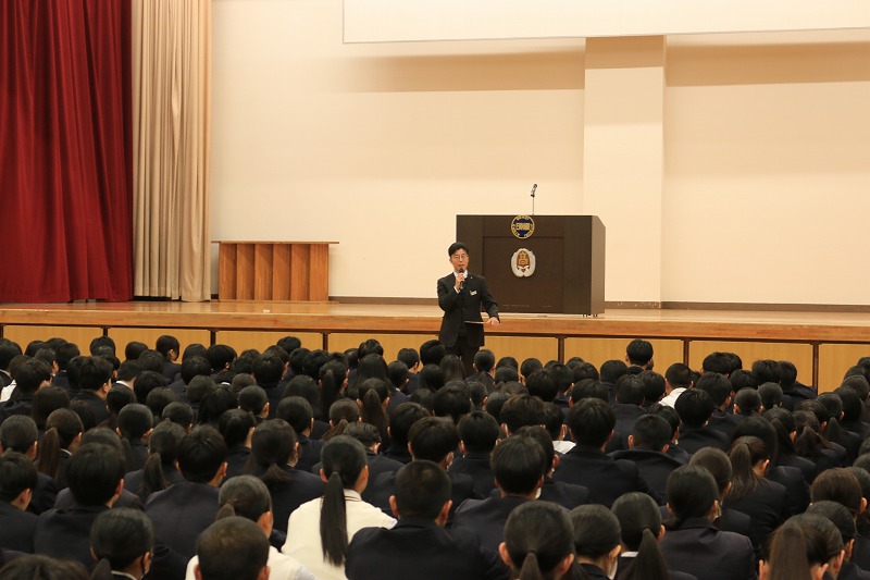 3学期始業式を行いました 2 IMG 9212 日章学園 鹿児島城西高等学校