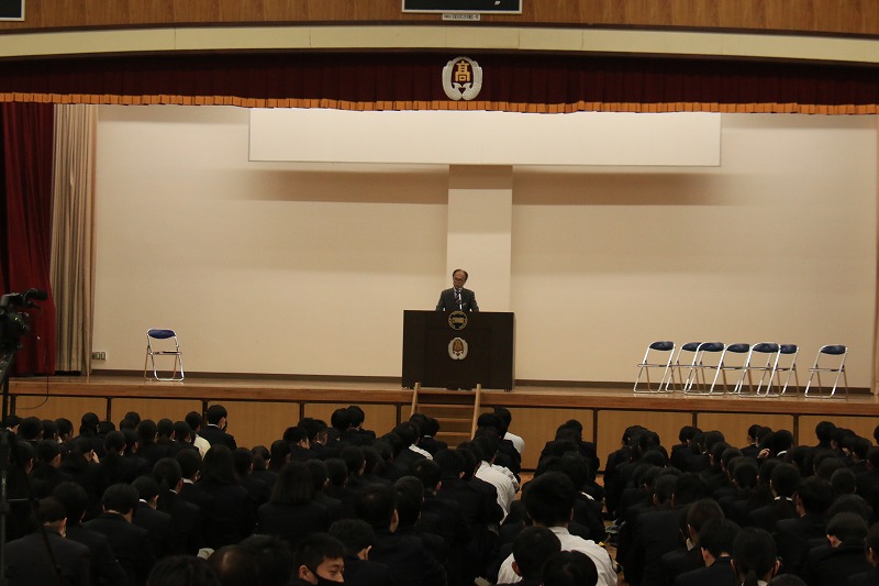 修了式・離任式を行いました 1 IMG 9822 日章学園 鹿児島城西高等学校