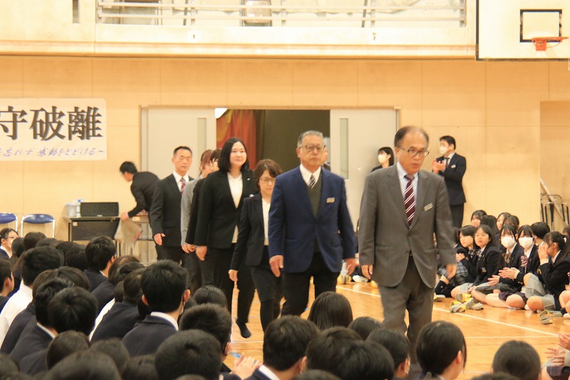 修了式・離任式を行いました 2 IMG 9825 日章学園 鹿児島城西高等学校